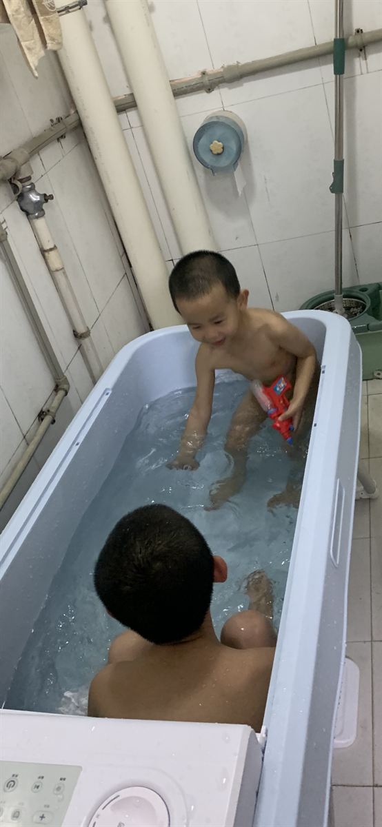 浴缸嬉水欢乐多